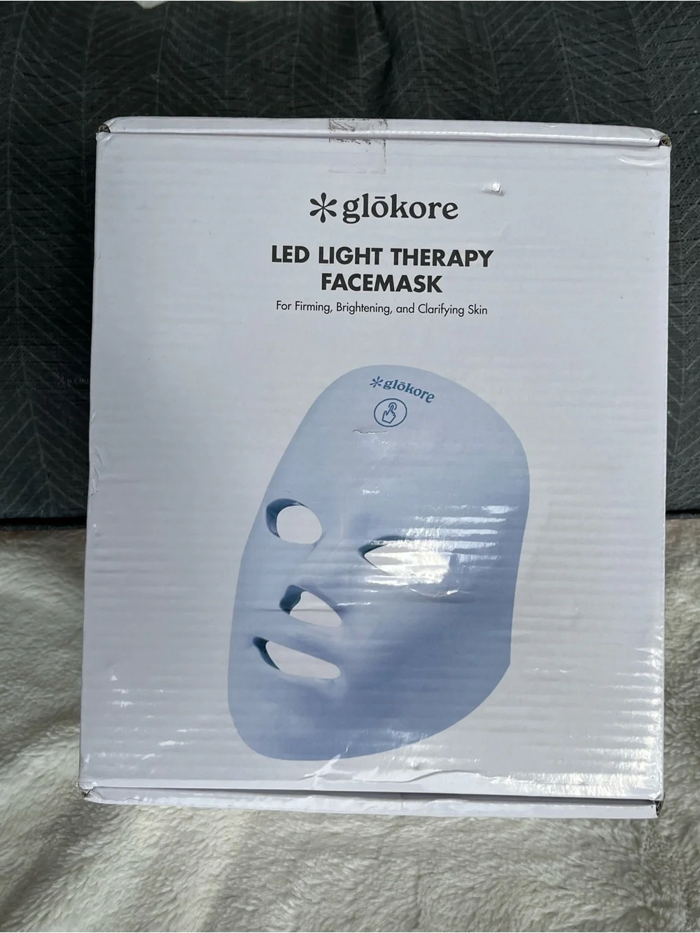 New in Box Glokore 7 in 1 LED Light Therapy Facemask